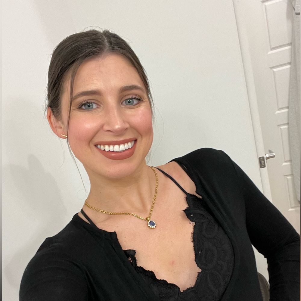 Meet your Posher, Samantha